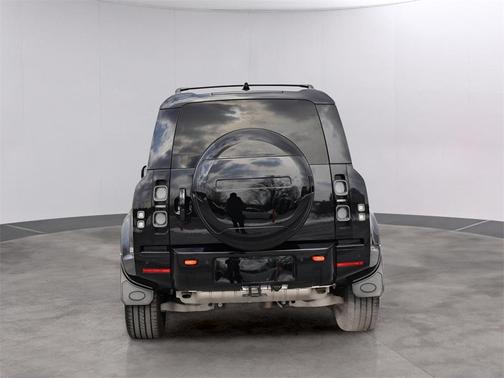 2024 Land Rover Defender P400 X