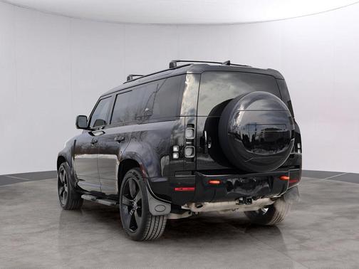 2024 Land Rover Defender P400 X