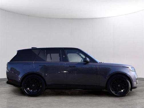 2025 Land Rover Range Rover P530 SE