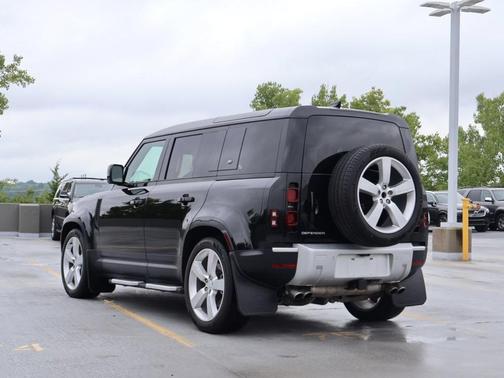 Santorini Black 2024 Land Rover Defender 110 SE