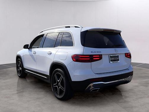 2026 Mercedes-Benz GLB 250 Base 4MATIC