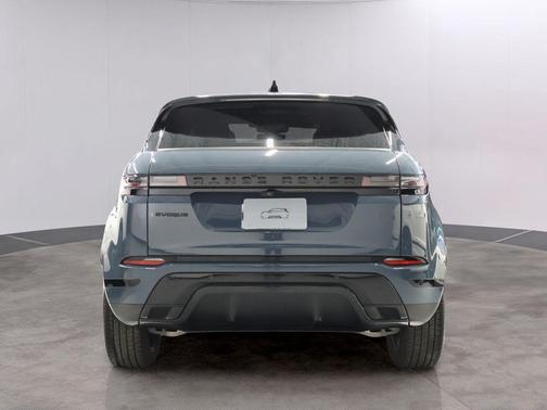 2026 Land Rover Range Rover Evoque Dynamic SE