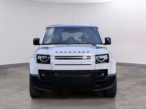 Borasco Grey 2026 Land Rover Defender P400 X-Dynamic SE