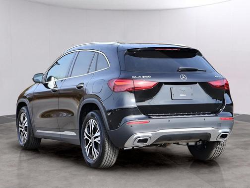 2025 Mercedes-Benz GLA 250 Base 4MATIC