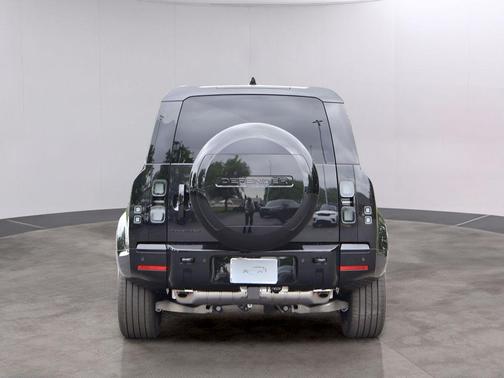 Santorini Black 2026 Land Rover Defender P400 X-Dynamic SE