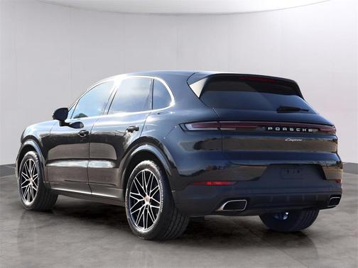 2025 Porsche Cayenne Base