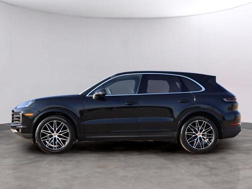 2025 Porsche Cayenne Base