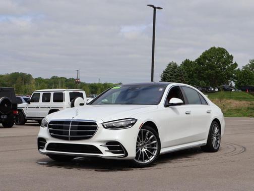 Moonlight 2025 Mercedes-Benz S-Class Base