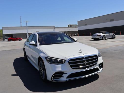 Moonlight 2025 Mercedes-Benz S-Class Base