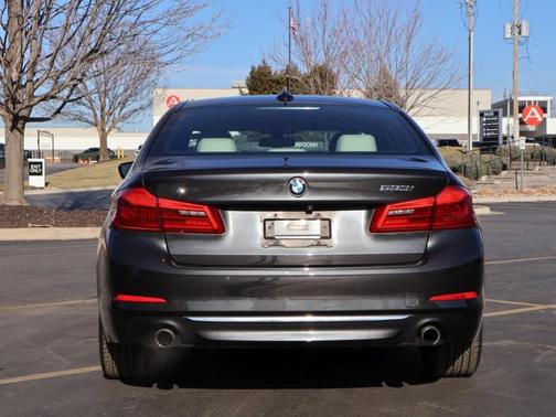 2018 BMW 530 i xDrive