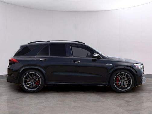Obsidian Black Metallic 2023 Mercedes-Benz AMG GLE 63 S