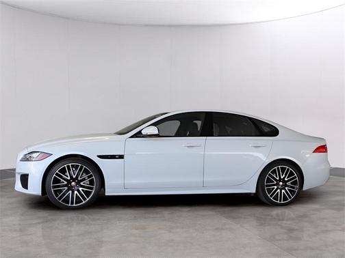 2020 Jaguar XF 30t Checkered Flag Limited Edition