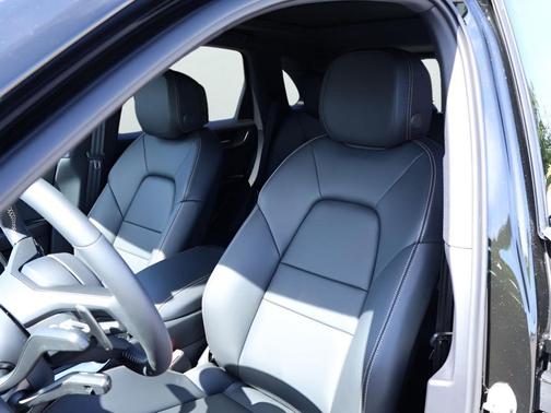Olive 2025 Porsche Cayenne Base