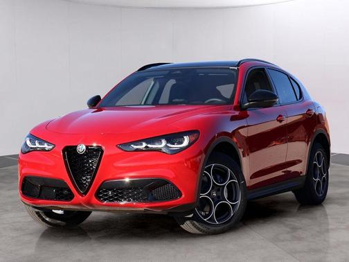 2025 Alfa Romeo Stelvio Base