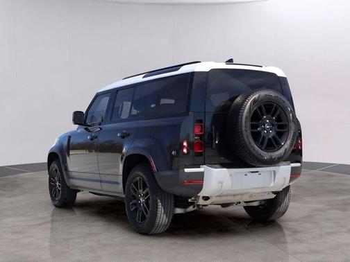 Santorini Black 2023 Land Rover Defender 110 SE