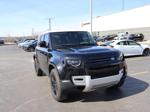 2023 Land Rover Defender 110 SE