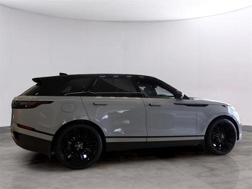 2026 Land Rover Range Rover Velar Dynamic SE