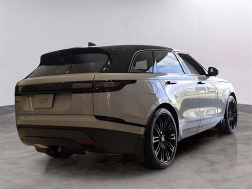 2026 Land Rover Range Rover Velar Dynamic SE