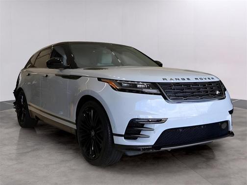 2026 Land Rover Range Rover Velar Dynamic SE