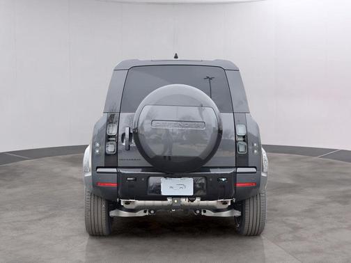 2026 Land Rover Defender P300 S