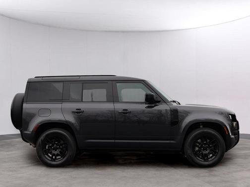 2026 Land Rover Defender P300 S