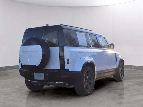 2026 Land Rover Defender 110 S