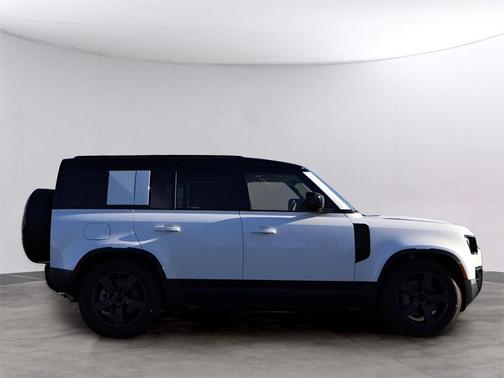 2026 Land Rover Defender 110 S