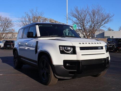 Fuji White 2026 Land Rover Defender 110 S