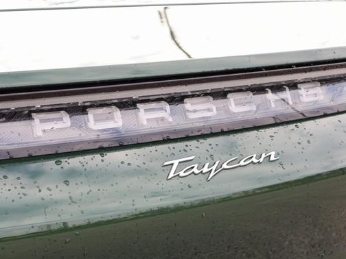 2025 Porsche Taycan 