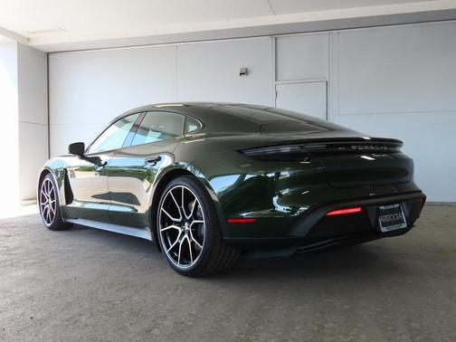 2025 Porsche Taycan