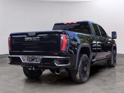 2025 GMC Sierra 2500 AT4