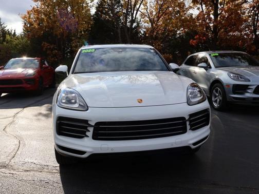 2023 Porsche Cayenne 