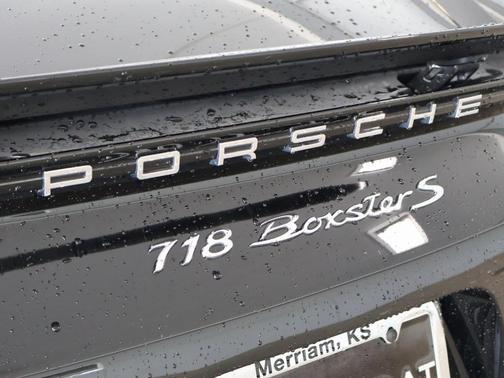 2024 Porsche 718 Boxster S