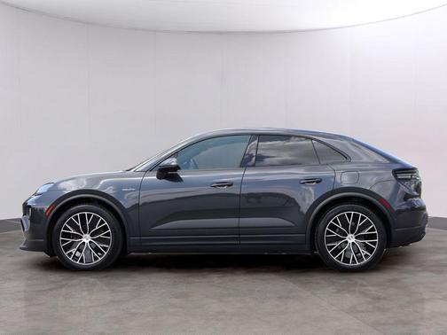 Volcano Grey Metallic 2025 Porsche Macan 4
