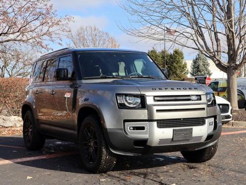 2025 Land Rover Defender P300