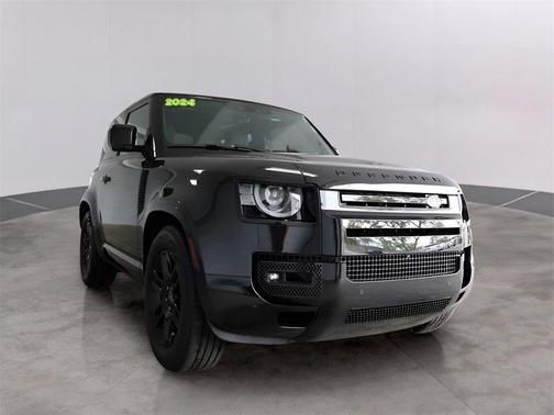 2024 Land Rover Defender P400 X-Dynamic SE