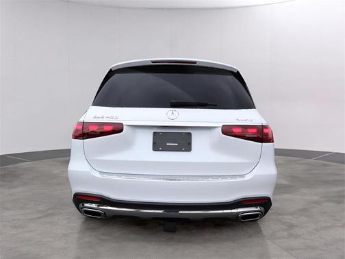 2026 Mercedes-Benz GLS 450 4MATIC