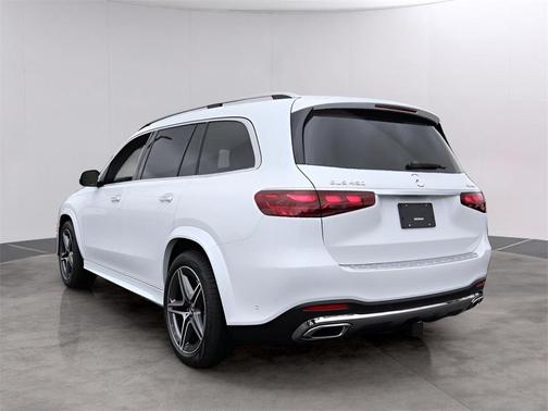 2026 Mercedes-Benz GLS 450 4MATIC