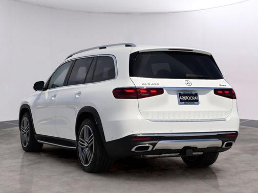 White 2026 Mercedes-Benz GLS 450 4MATIC