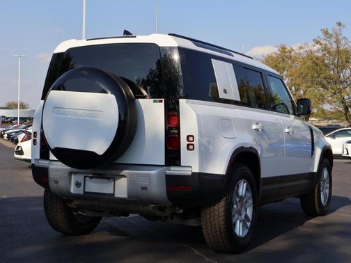 2024 Land Rover Defender P300
