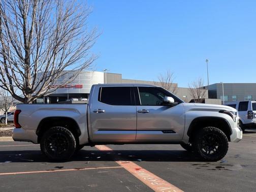 2024 Toyota Tundra Platinum