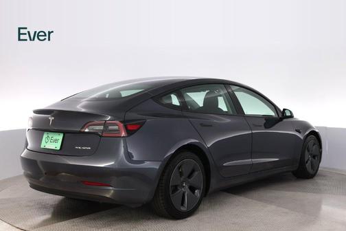 Gray 2022 Tesla Model 3 Long Range