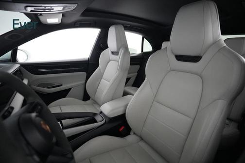 White 2024 Porsche Macan Macan Electric 4