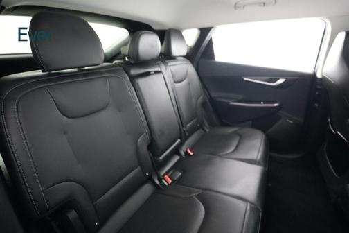 Snow White Pearl 2024 Kia EV6 Wind