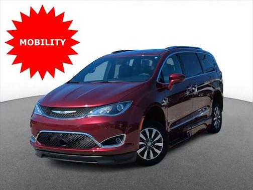 2020 Chrysler Pacifica Touring-L Plus