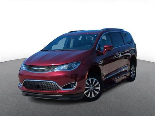 2020 Chrysler Pacifica Touring-L Plus