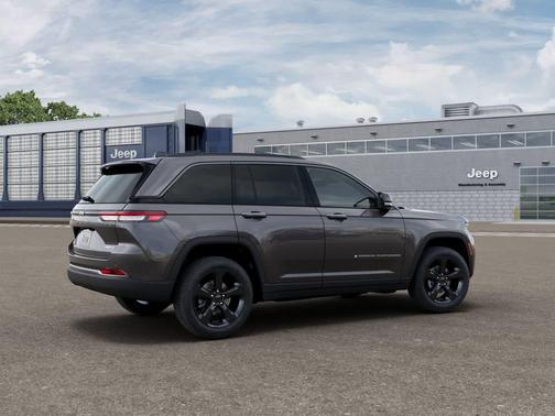 Baltic Gray Metallic Clearcoat 2026 Jeep Grand Cherokee Limited
