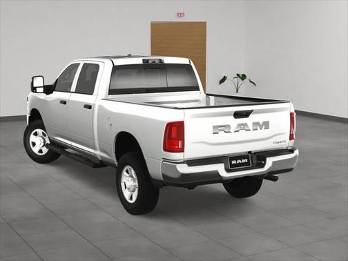 2025 RAM 3500 Tradesman Crew Cab 4x4 6'4' Box