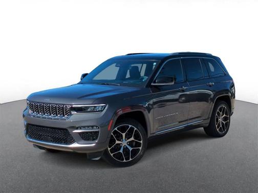 2022 Jeep Grand Cherokee Summit