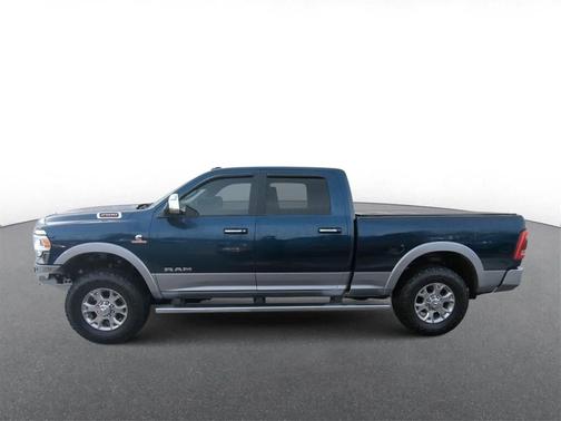 2022 RAM 2500 Laramie Crew Cab 4x4 6'4' Box